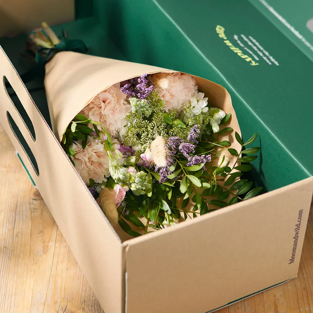 The Yui & Pink Ripple Vase | Flowers & Gifts | Bloom & Wild