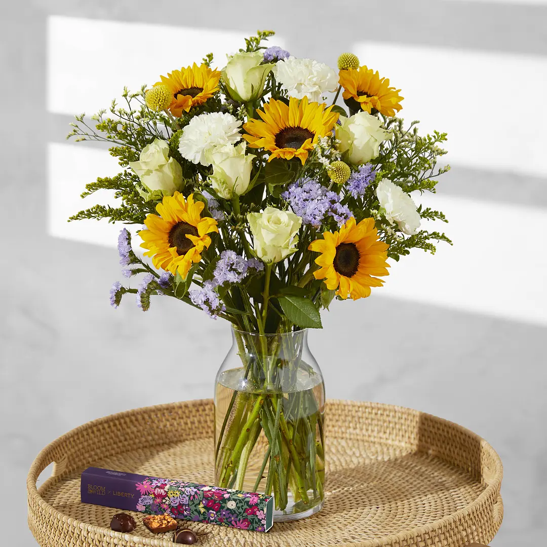 Radiant Sunflower Rose Bouquet | Order Now At June Flowers India
