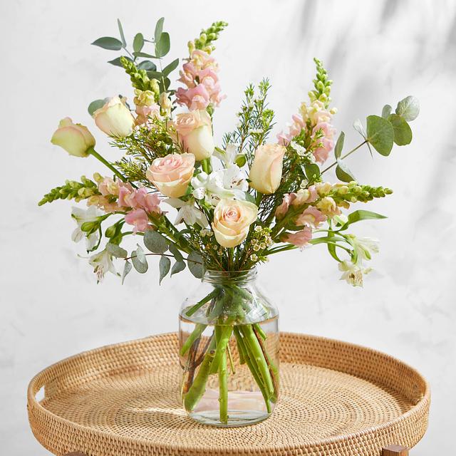 Bloom & Wild Flower Delivery Flowers & Gifts
